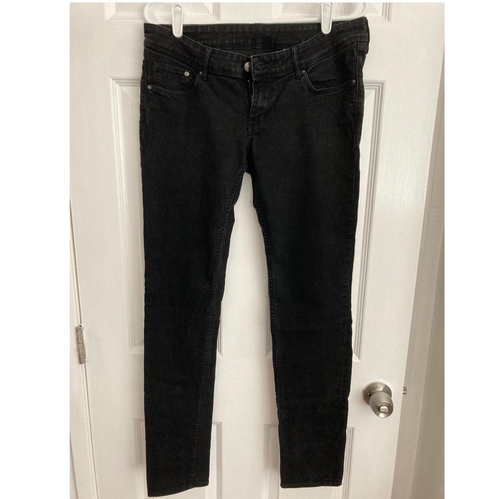 3/20 H&M LowCut Black Denim Skinny Jeans size32/32